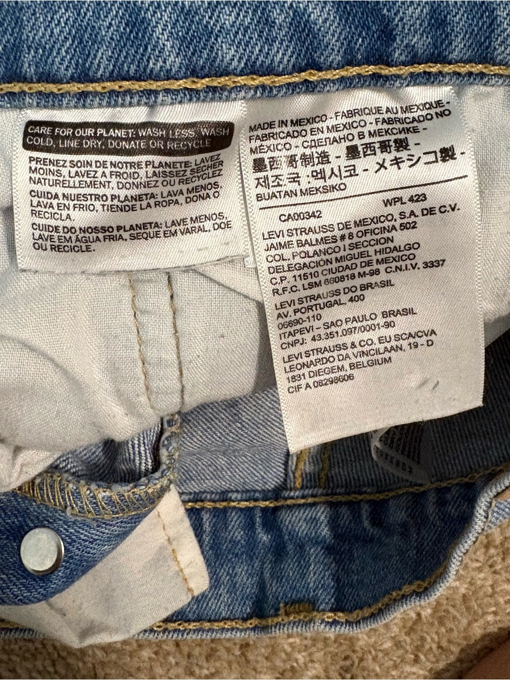 Levi's 501 Original High Rise Cut Off Distressed Denim Shorts Sans Souci - Picture 4 of 9